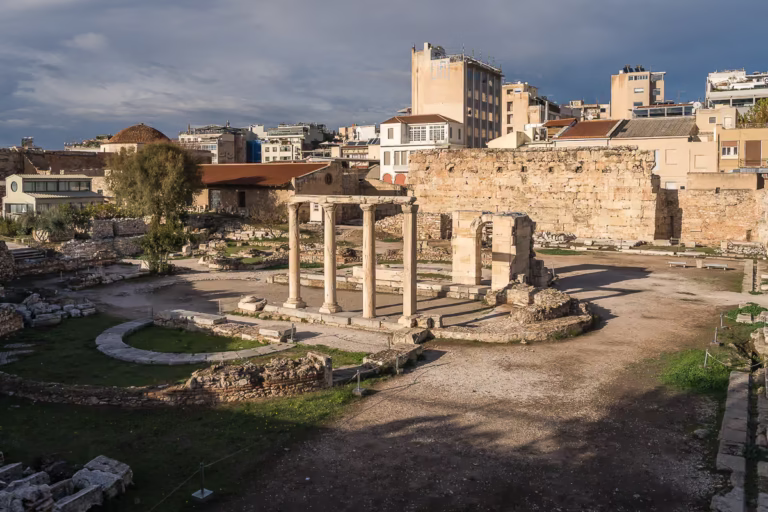 Panoramic view of the church's ruins.